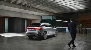 Lexus RX 450 + plug-in hybrid