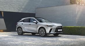 Lexus RX 450 + plug-in hybrid
