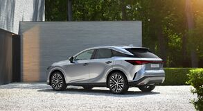 Lexus RX 450 + plug-in hybrid