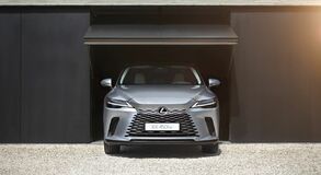 Lexus RX 450 + plug-in hybrid