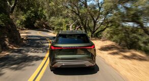 Lexus RX 450 + plug-in hybrid