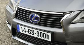 GS 300h 2013