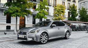GS 300h 2013