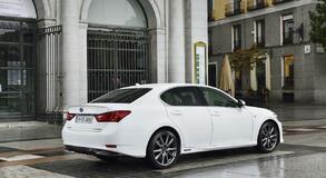 GS 300h 2013