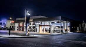 LEXUS ROZŠIRUJE SVOJU PREDAJNÚ SIEŤ OTVORENÍM NOVÉHO SHOWROOMU V ŽILINE 