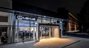 LEXUS ROZŠIRUJE SVOJU PREDAJNÚ SIEŤ OTVORENÍM NOVÉHO SHOWROOMU V ŽILINE 